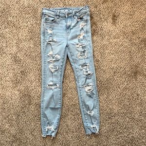 AE Women’s Jeans size 8 short